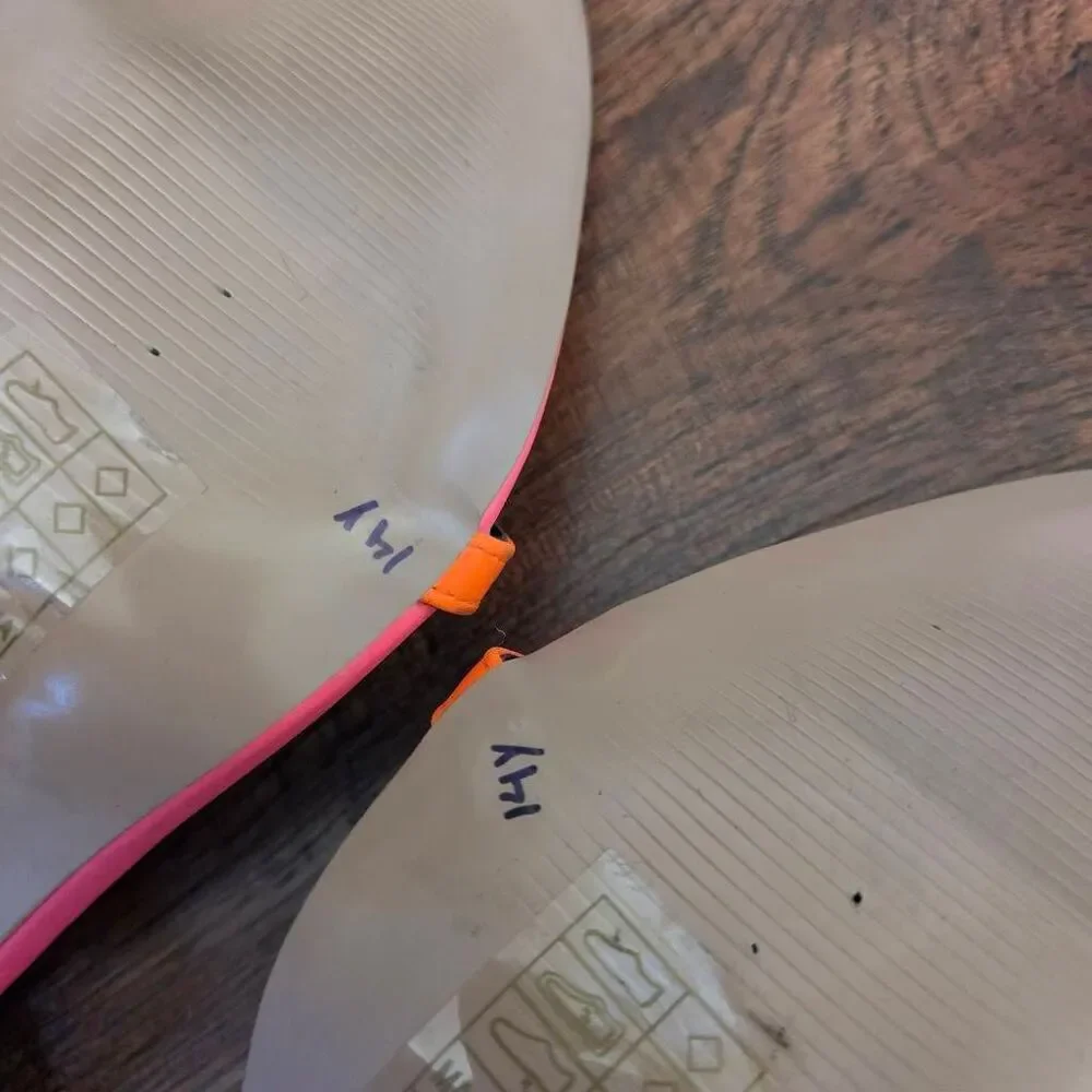 NWOT Simmi Estafaniaa Heels